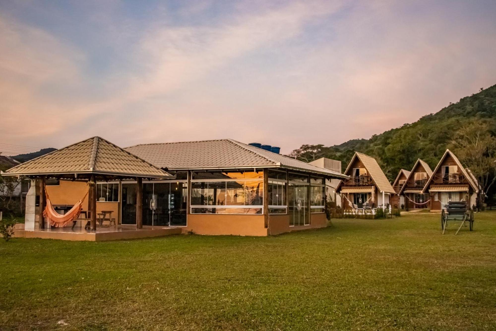 Villa Park Chales - A Sua Fazendinha Ao Lado Do Beto Carrero Penha  Exterior foto